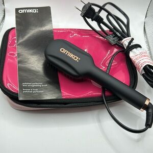 Amika, Mini Straightening Brush.